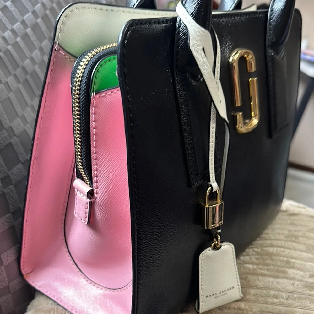 Marc Jacobs Black Big Shot leather Tote - Picture 3 of 11